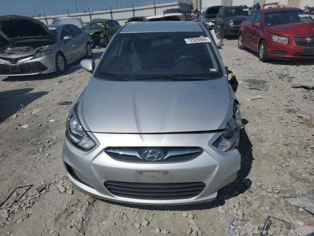  HYUNDAI ACCENT 2013 Srebrny