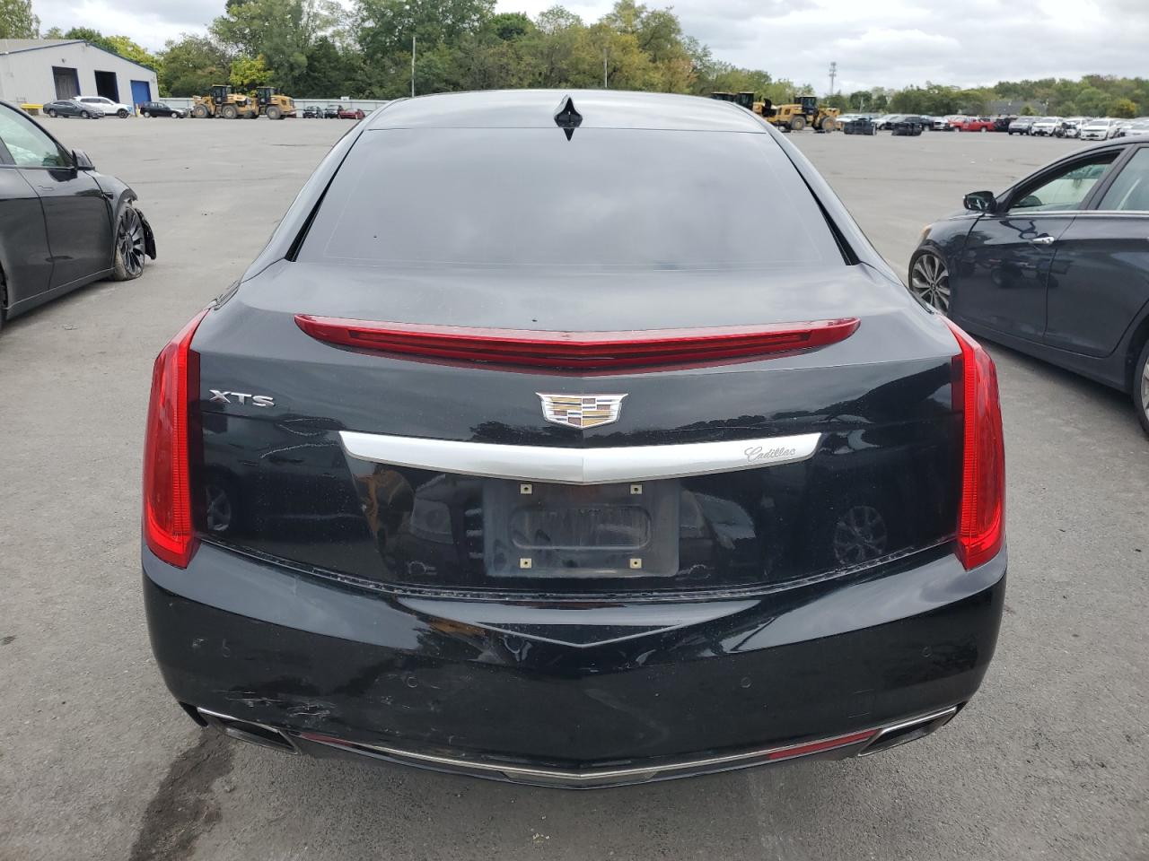 2G61M5S34H9151764 2017 Cadillac Xts Luxury