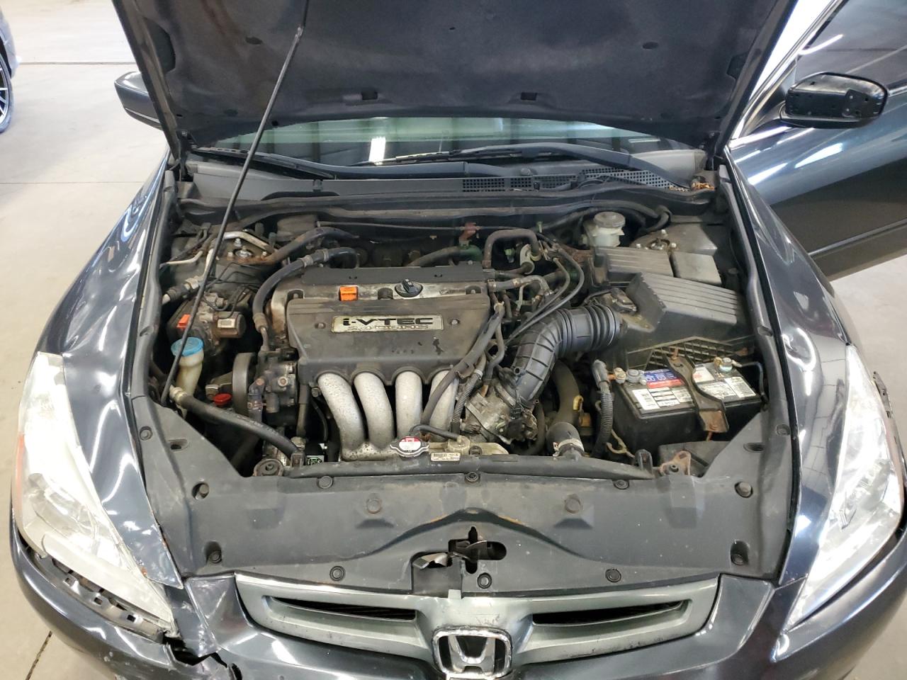 1HGCM56324A140830 2004 Honda Accord Lx