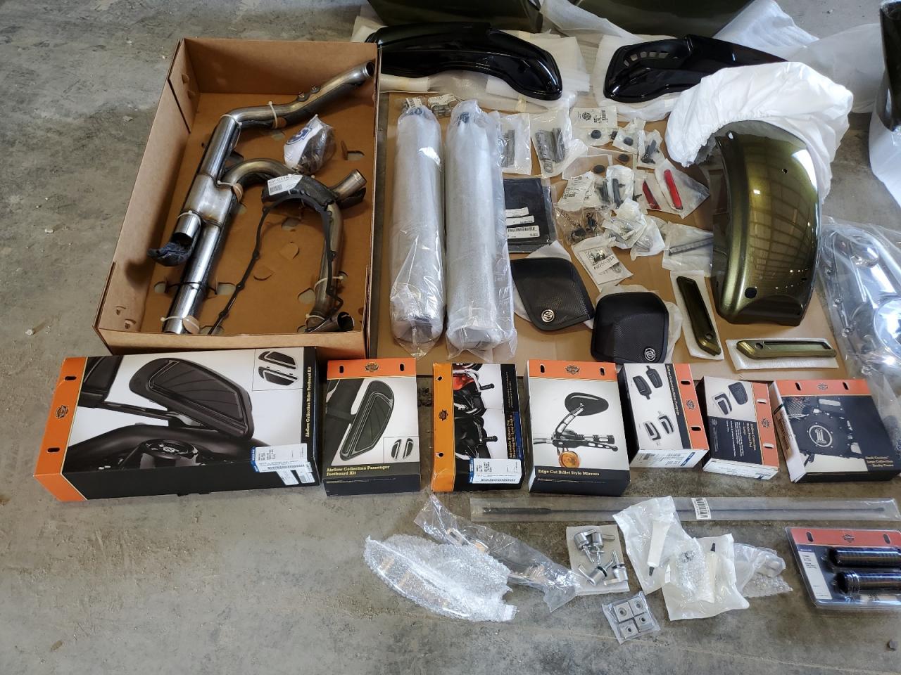 2017 Harley-Davidson Fltrxs Road Glide Special VIN: 1HD1KTC17HB650334 Lot: 73283594