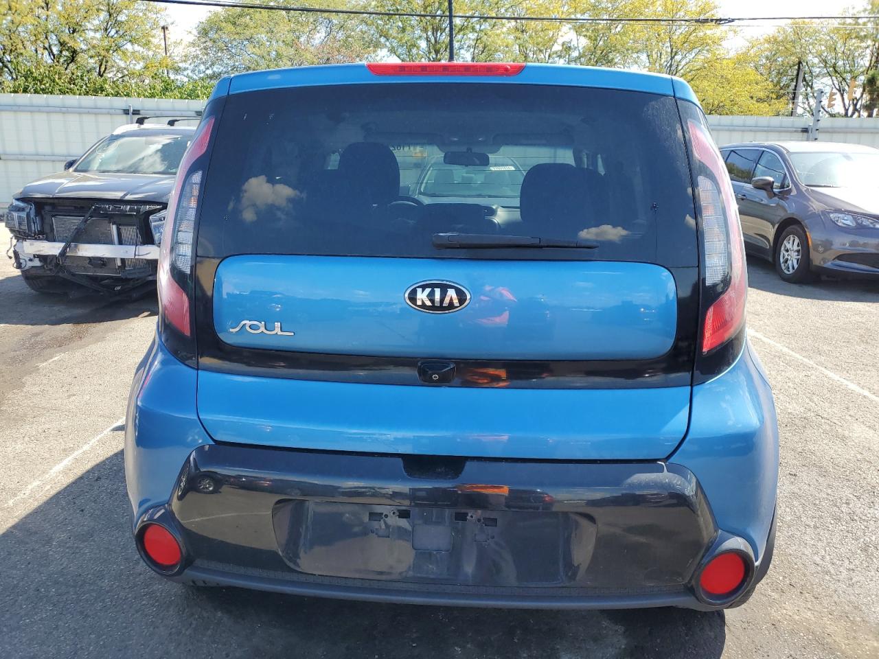 2016 Kia Soul + VIN: KNDJP3A57G7304326 Lot: 71827364