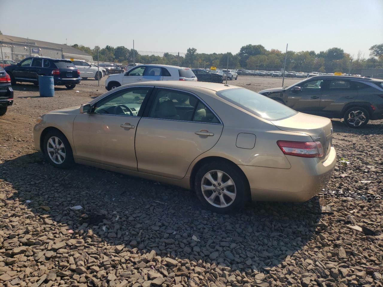 2011 Toyota Camry Base VIN: 4T1BF3EK5BU695487 Lot: 71539044