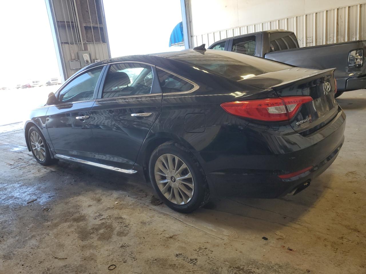 2015 Hyundai Sonata - Image 2
