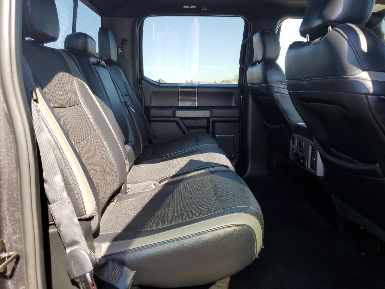 1FTFW1RG2JFC37103 2018 Ford F150 Raptor