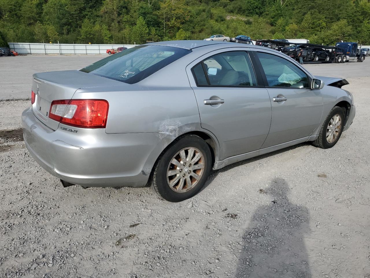 2009 Mitsubishi Galant - Image 3