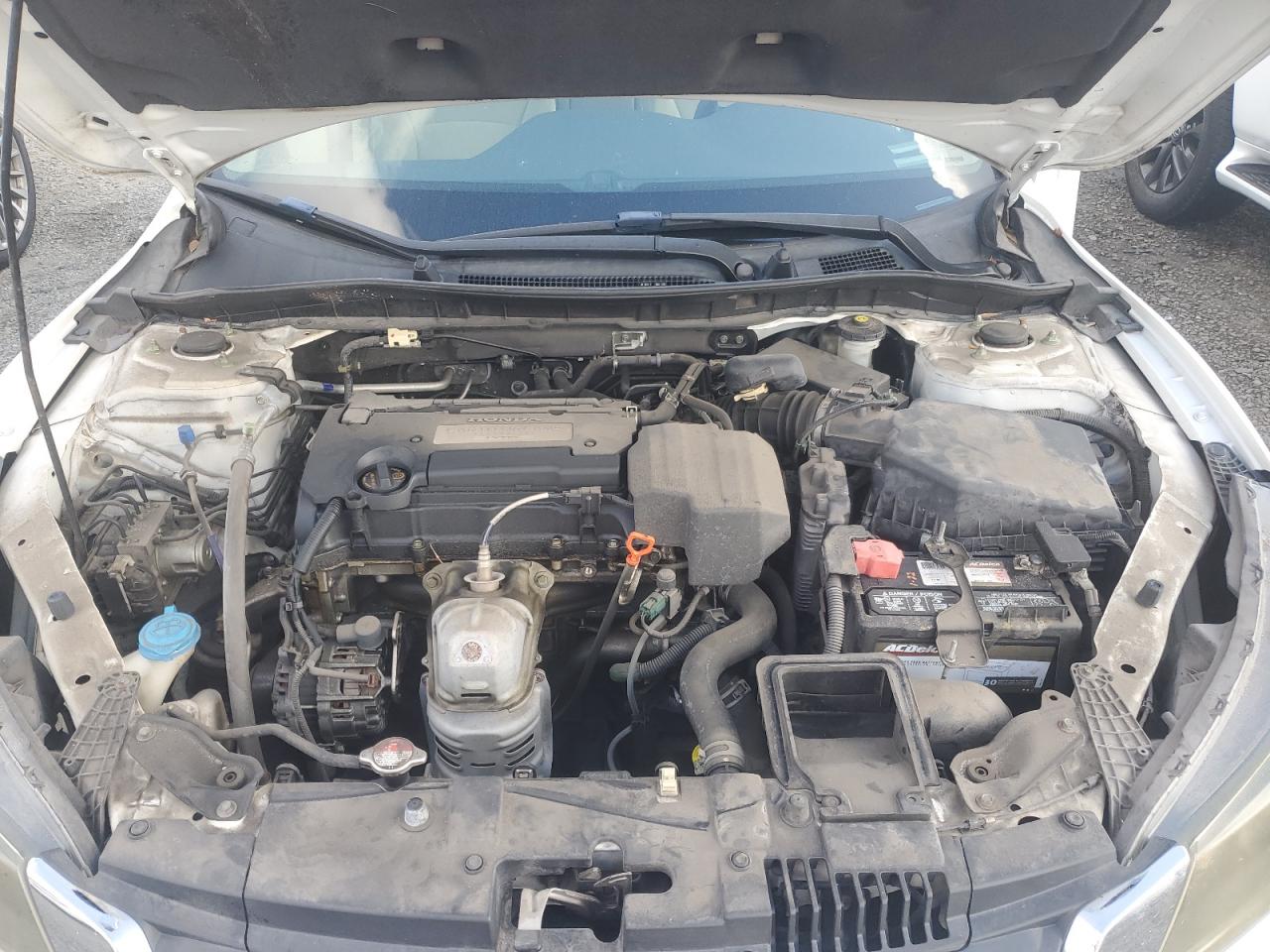 1HGCR2F38DA075076 2013 Honda Accord Lx