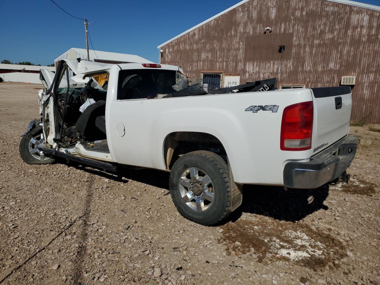 2014 GMC Sierra - Image 2