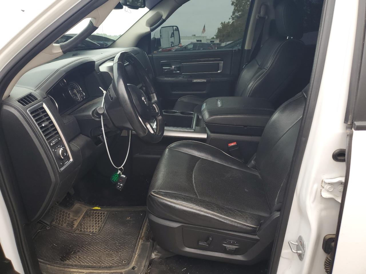 2014 RAM 1500 - Image 7