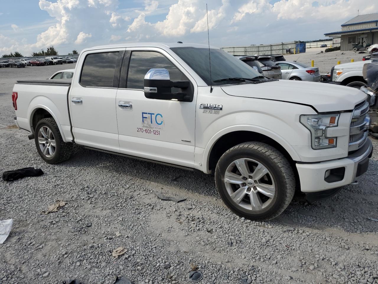 VIN 1FTEW1EGXFFA09083 2015 FORD F-150 no.4