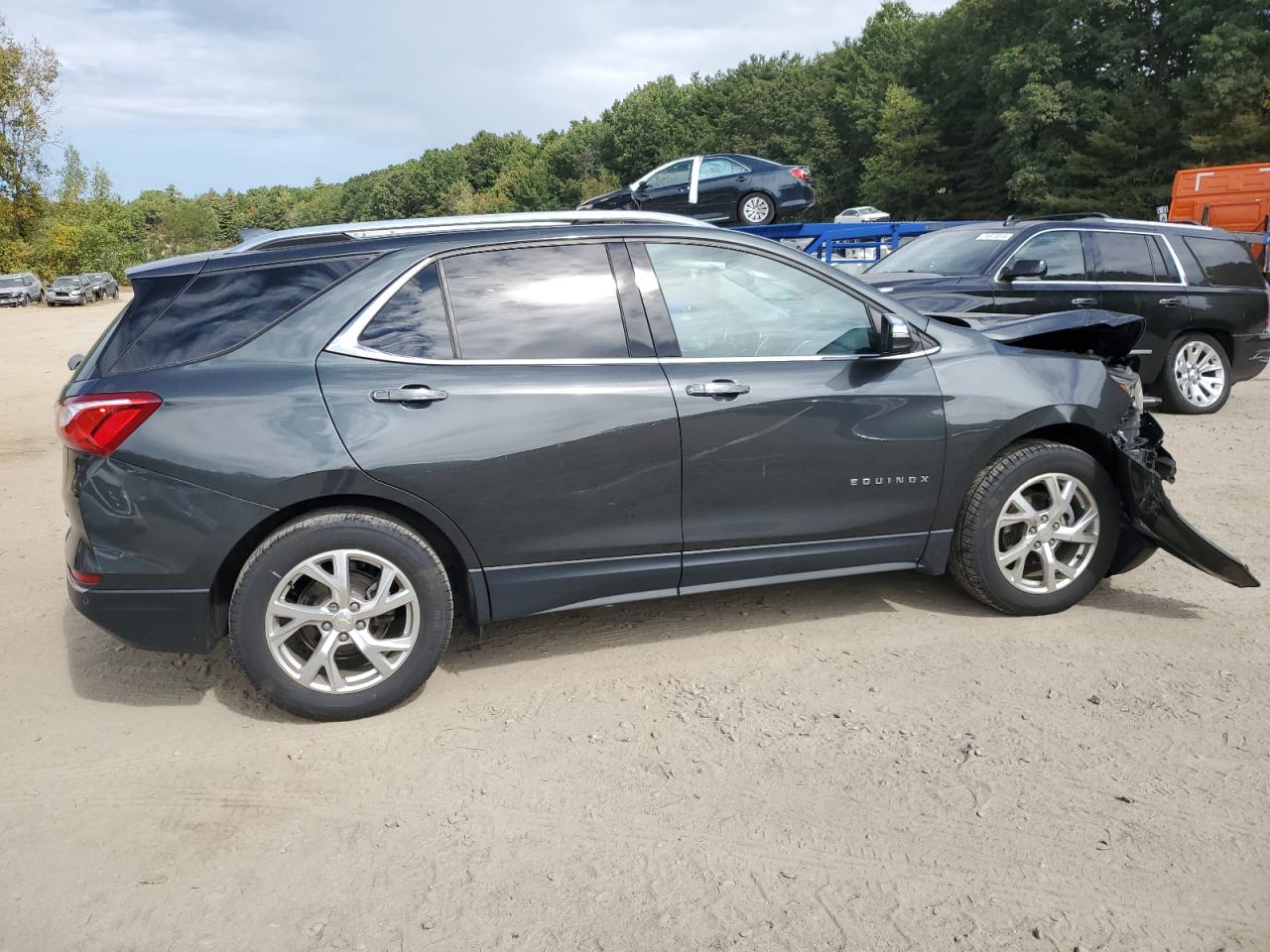 VIN 3GNAXXEV8LS637073 2020 CHEVROLET EQUINOX no.3