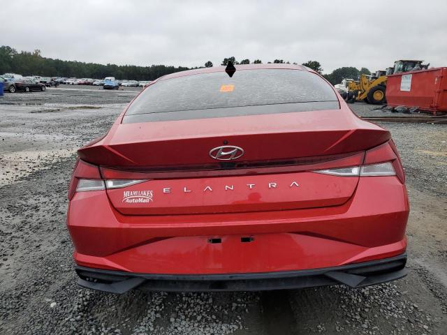  HYUNDAI ELANTRA 2021 Красный