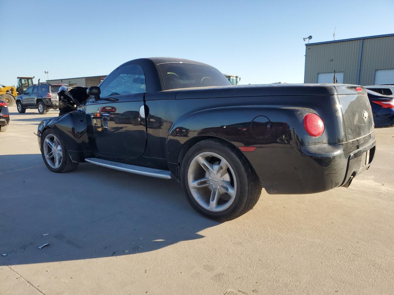 2003 Chevrolet SSR - Image 2