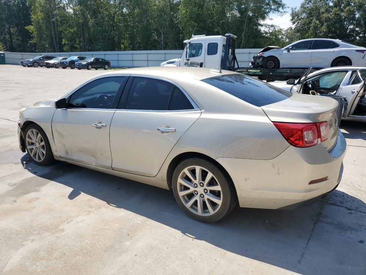 2014 Chevrolet Malibu - Image 2