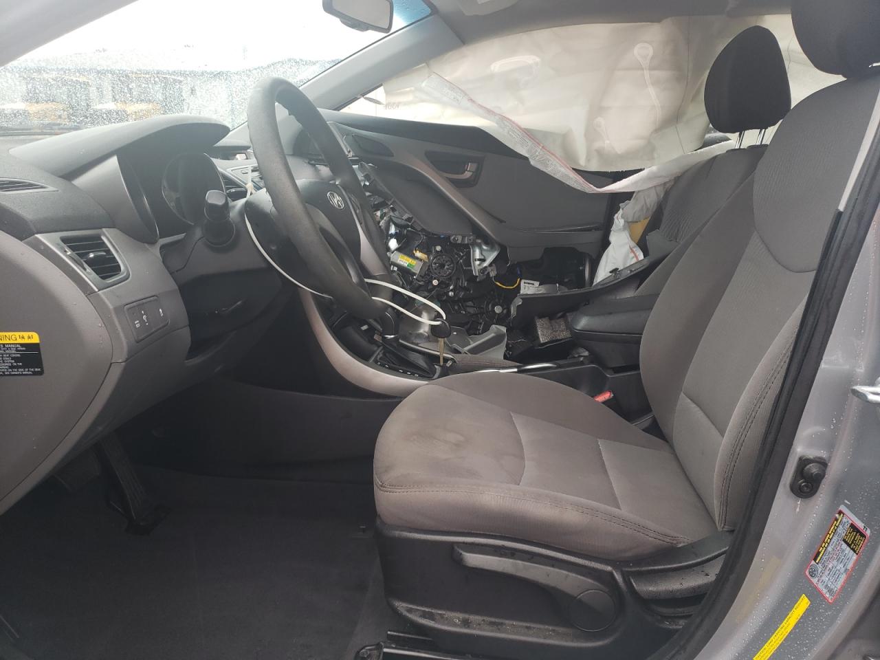 5NPDH4AE9GH784171 2016 Hyundai Elantra Se