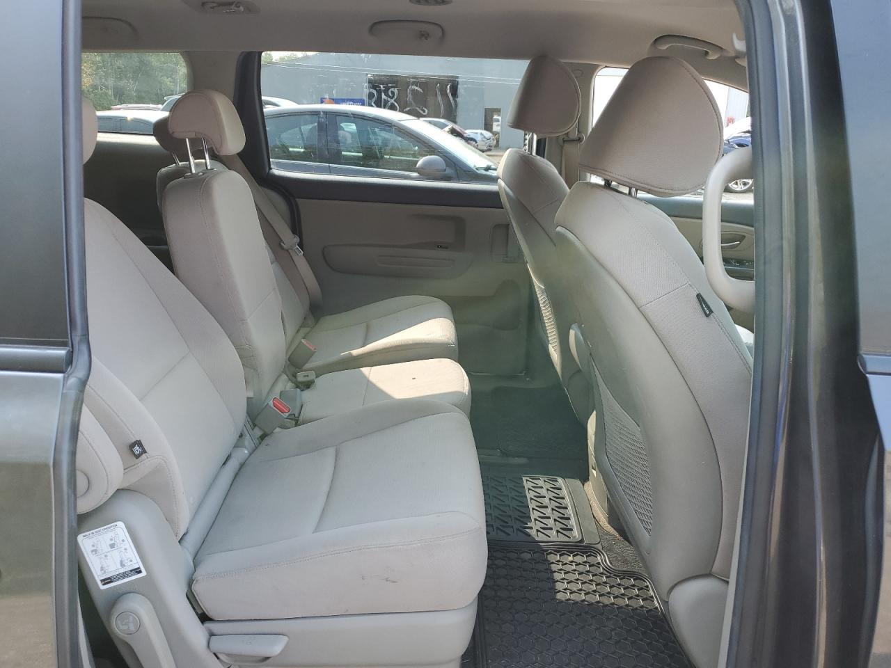 KNDMB5C11F6078855 2015 Kia Sedona Lx