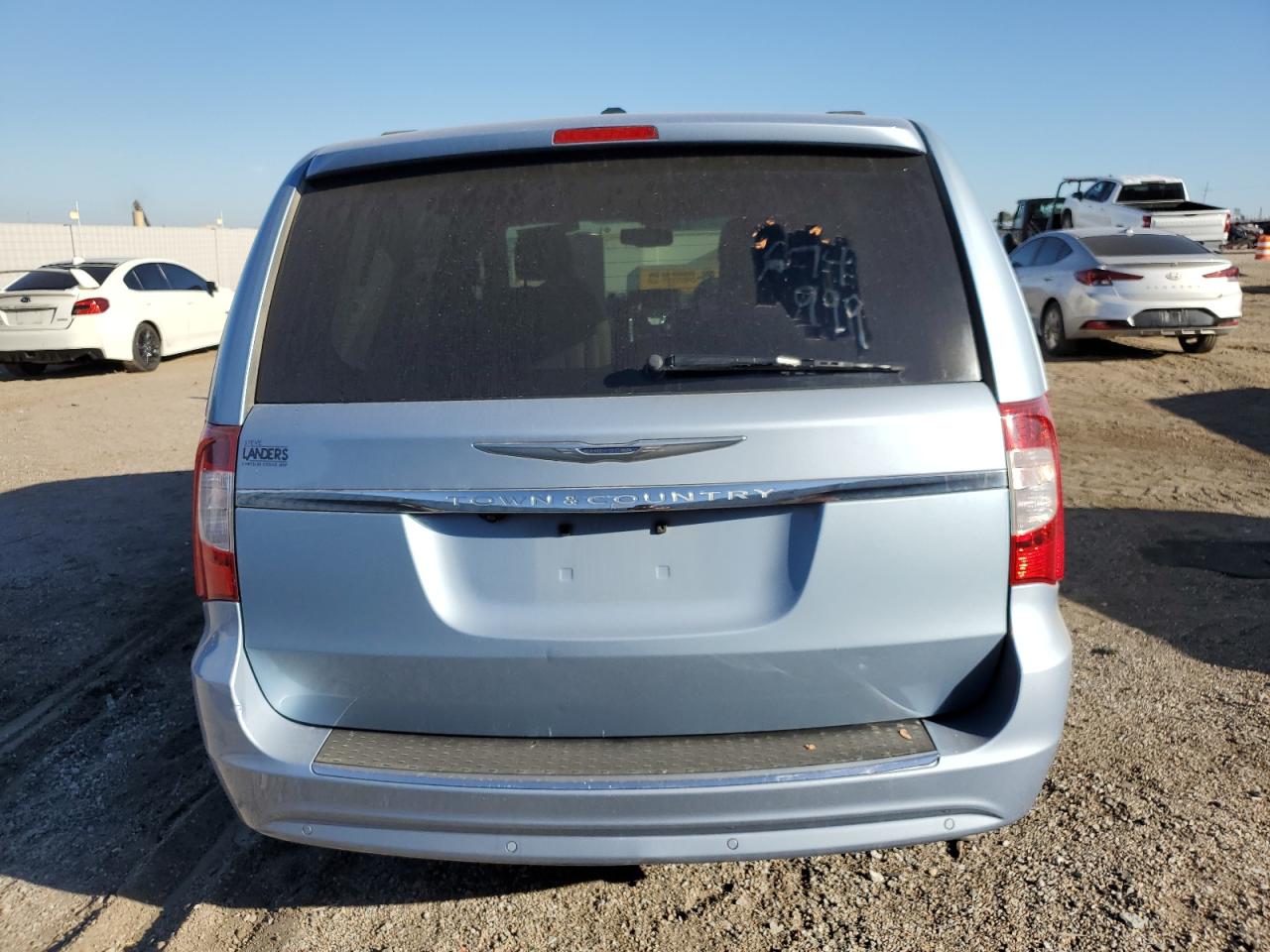 2013 Chrysler Town & Country - Image 6