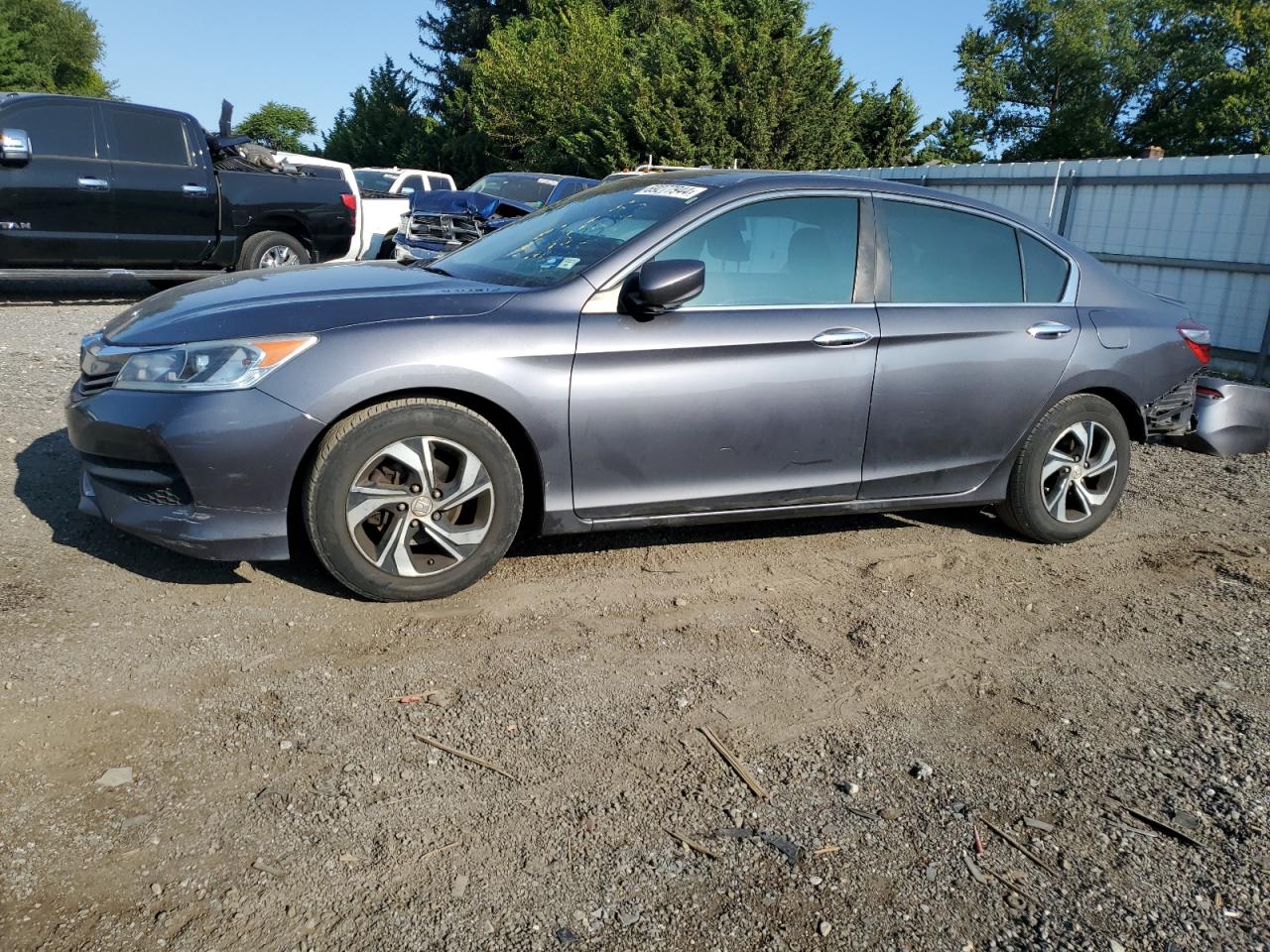 1HGCR2F33HA128952 2017 HONDA ACCORD - Image 1