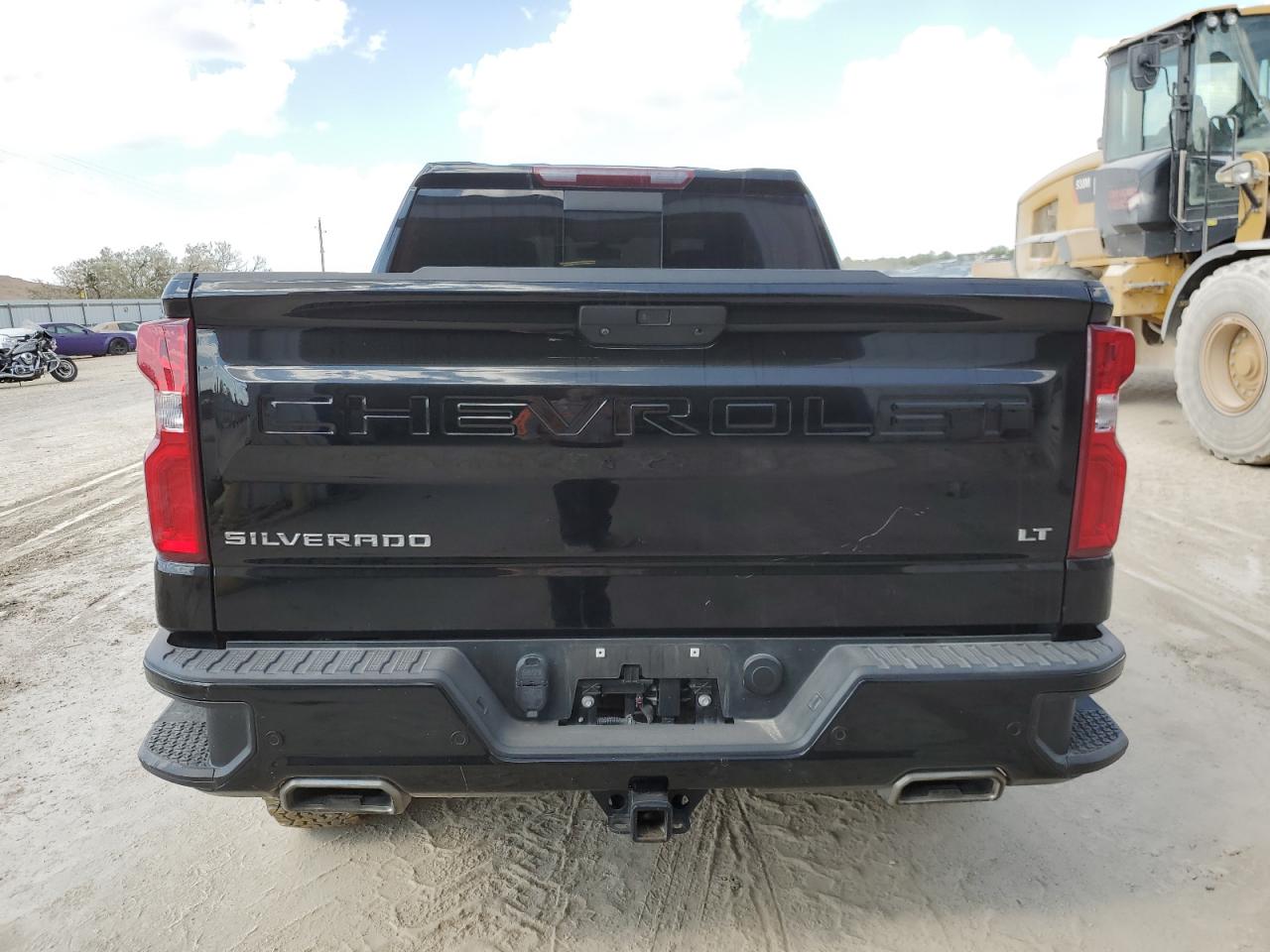 2020 Chevrolet Silverado - Image 6