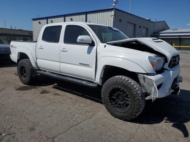 Pickups TOYOTA TACOMA 2015 Biały