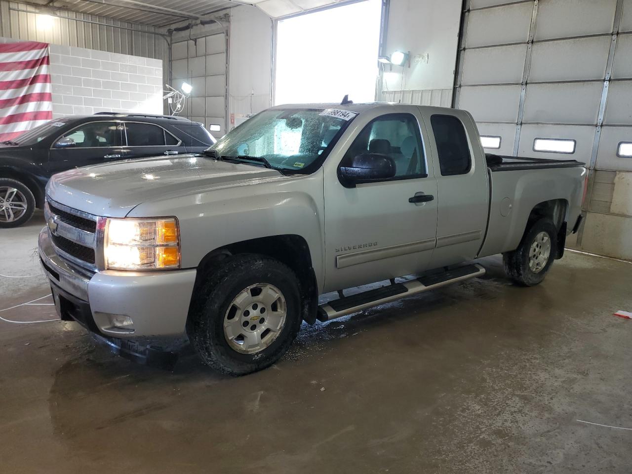 1GCRCSE01BZ381598 2011 Chevrolet Silverado C1500 Lt