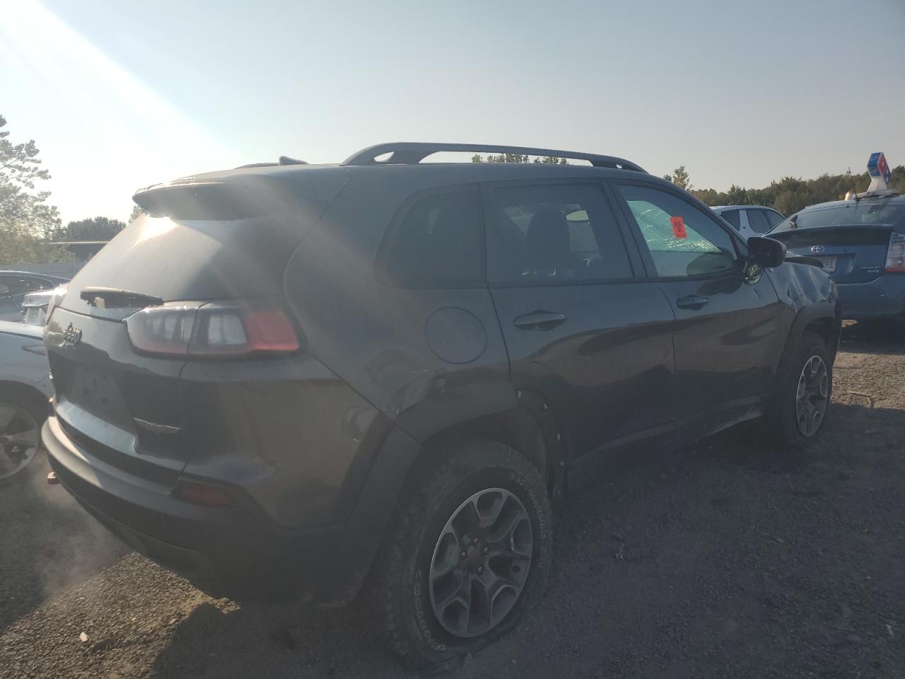 2021 Jeep Cherokee - Image 3