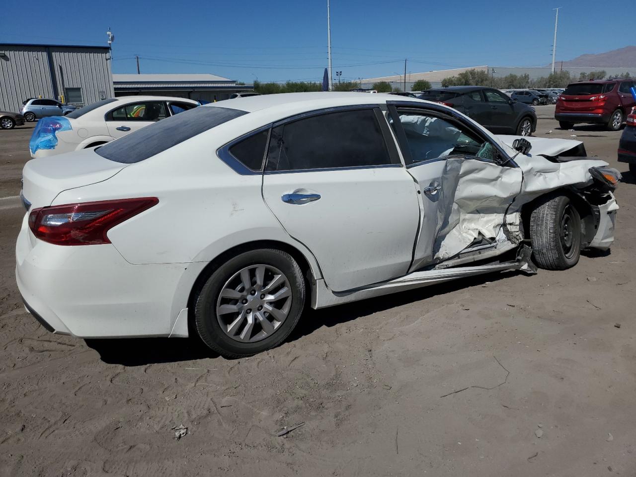 2018 Nissan Altima - Image 3