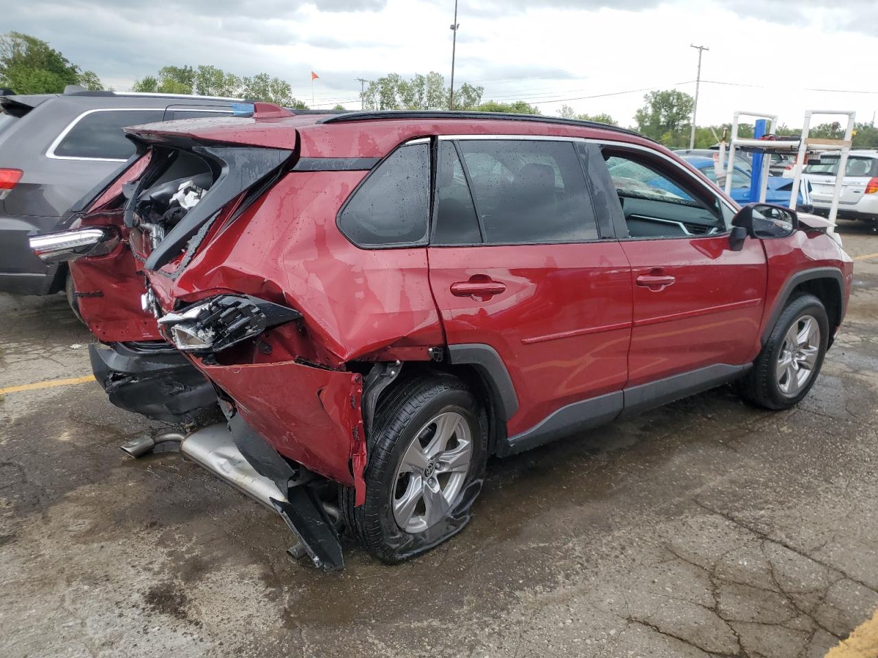 2022 Toyota RAV 4 - Image 3