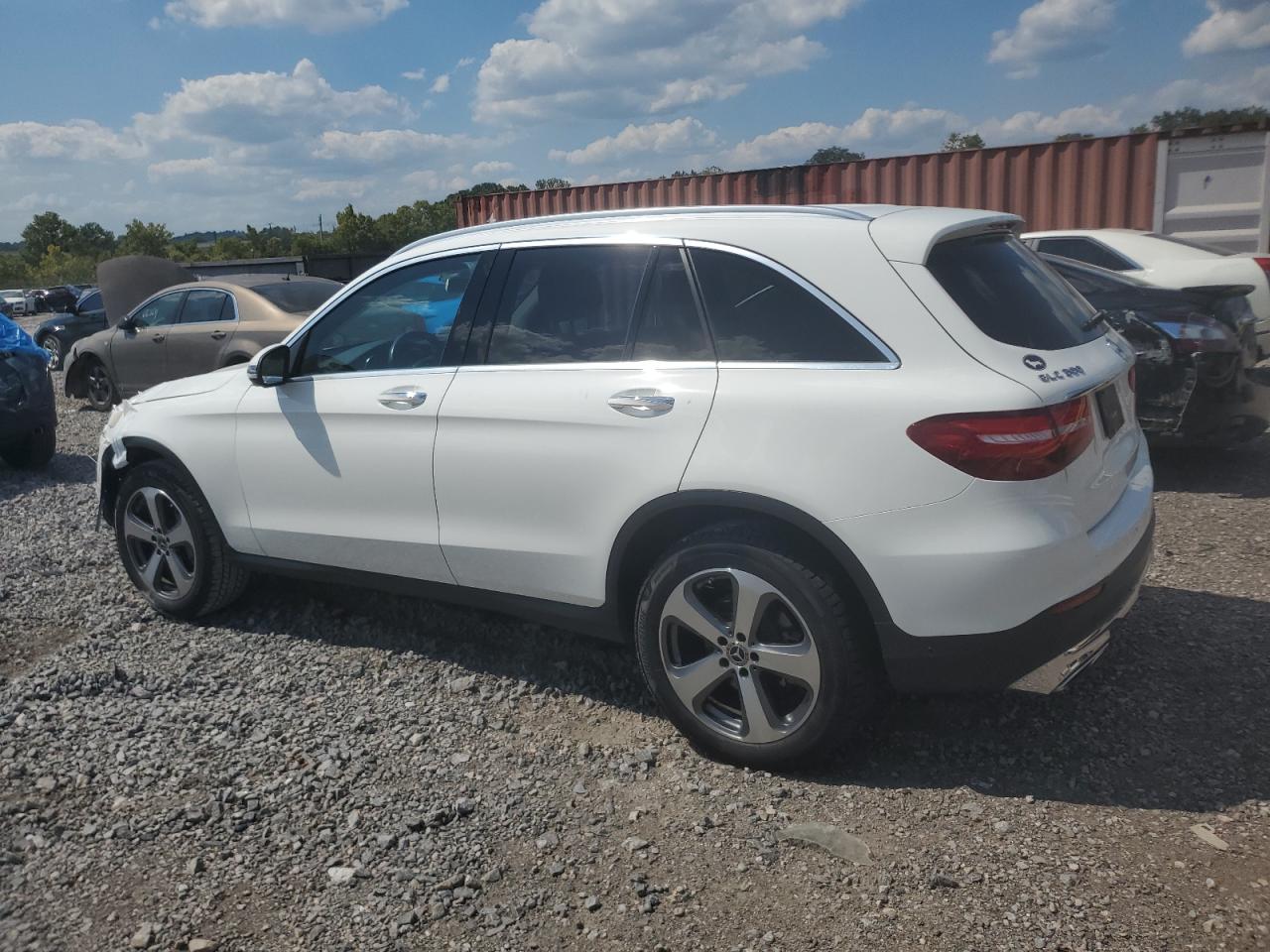 WDC0G4JB6JV077795 2018 MERCEDES-BENZ GLC - Image 2