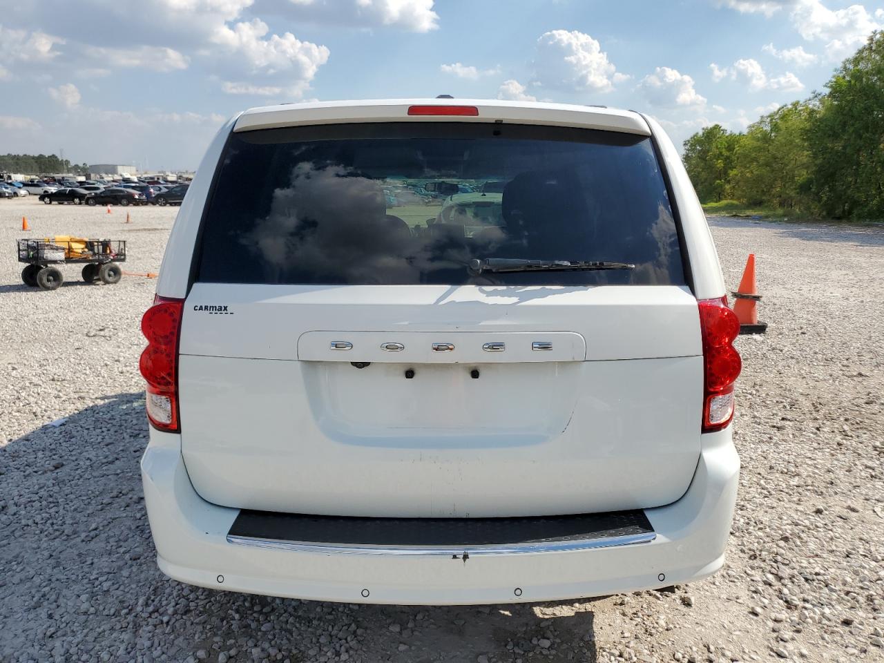 2014 Dodge Grand Caravan Sxt VIN: 2C4RDGCGXER427387 Lot: 70138344