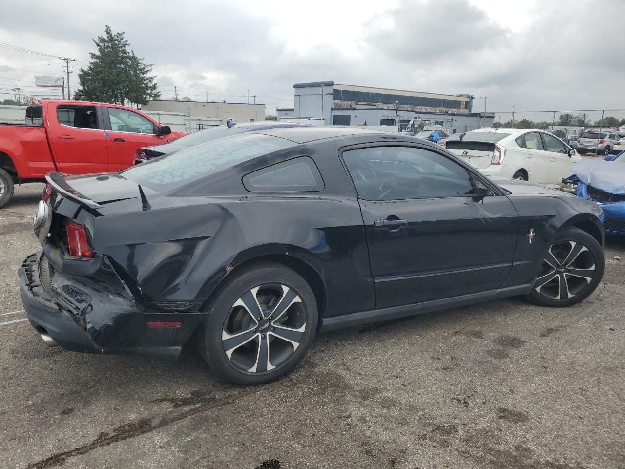 2010 Ford Mustang - Image 3