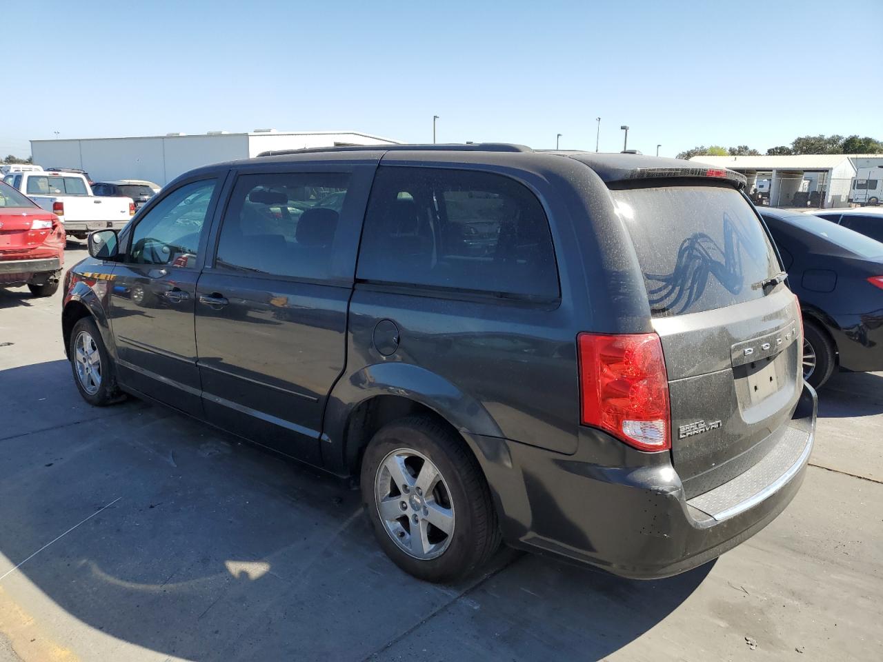 2012 Dodge Caravan - Image 2