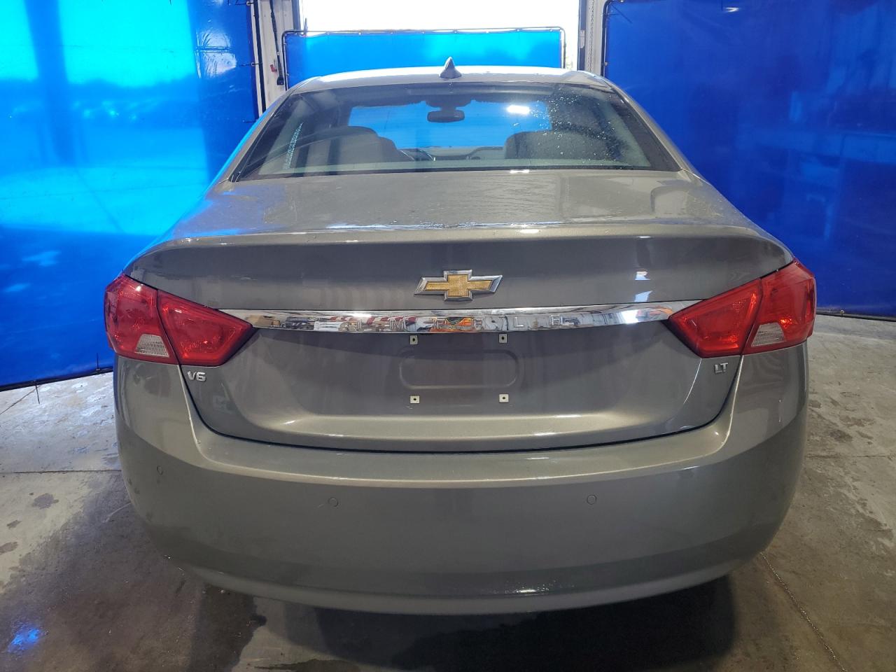 2G1105S36J9177256 2018 Chevrolet Impala Lt