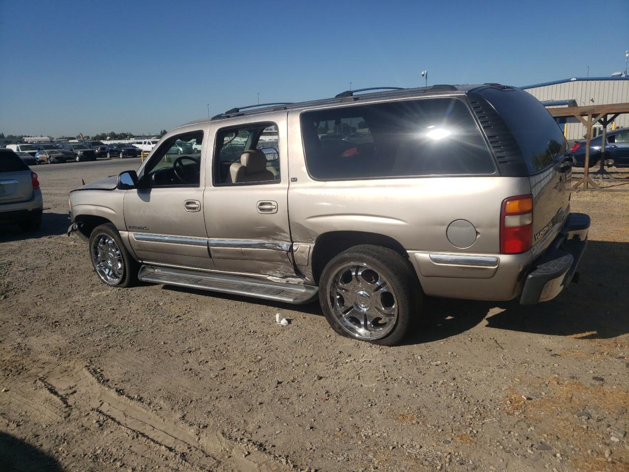 2001 GMC Yukon - Image 2