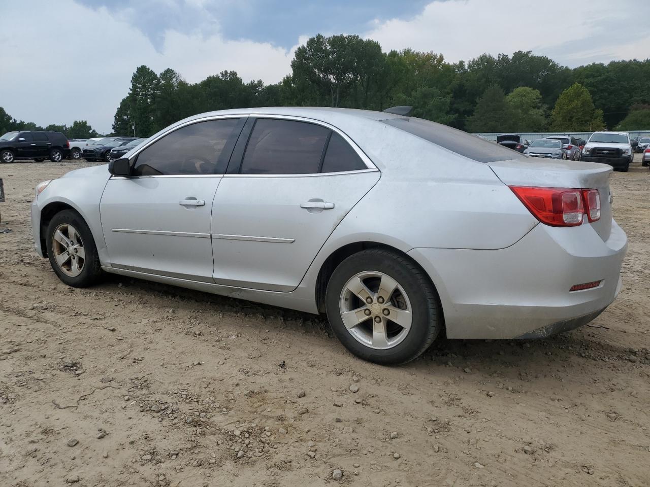 1G11B5SA9GF164333 2016 CHEVROLET MALIBU - Image 2