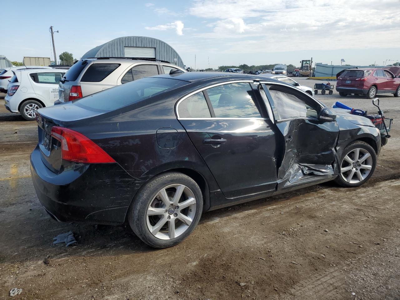2016 Volvo S60 - Image 3