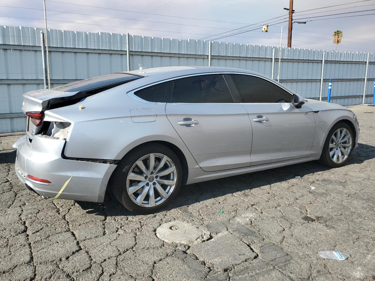 WAUANCF57JA098916 2018 Audi A5 Premium