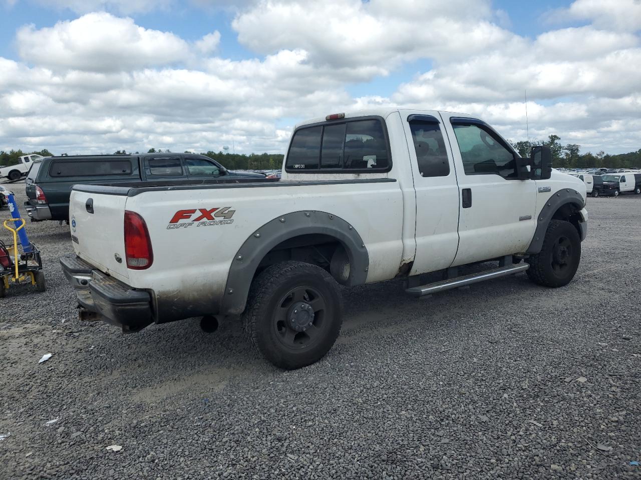 2005 Ford F250 - Image 3