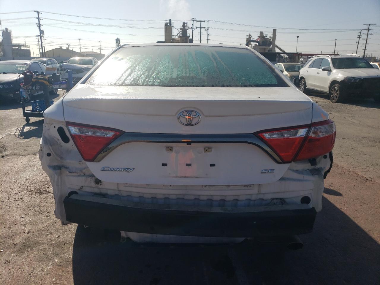 4T1BF1FK4FU023056 2015 Toyota Camry Le