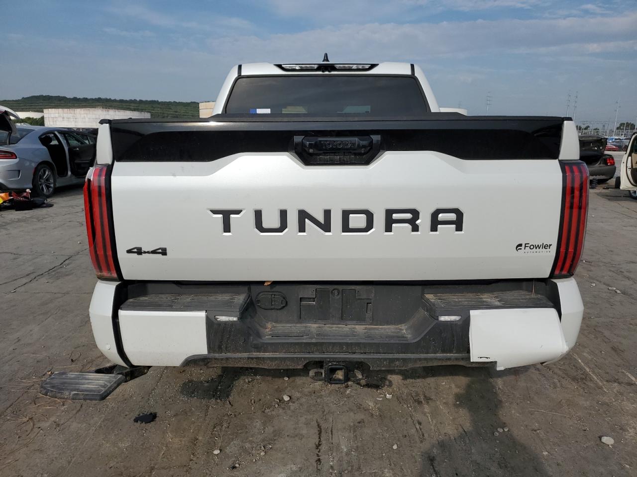 2024 Toyota Tundra Crewmax Platinum VIN: 5TFNC5DB7RX075319 Lot: 71009234