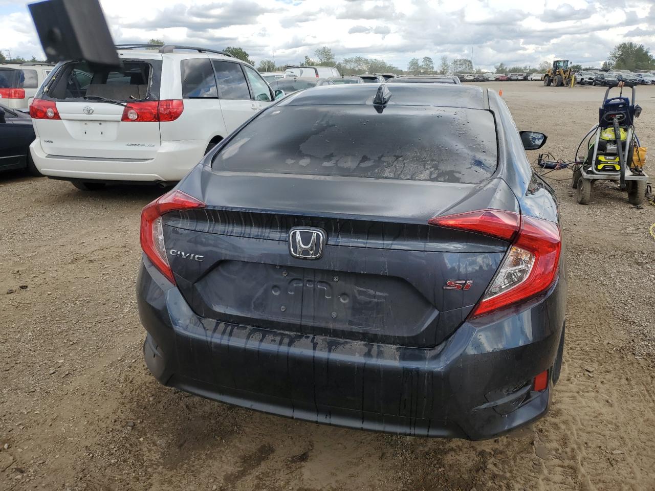 19XFC2F57GE015421 2016 Honda Civic Lx