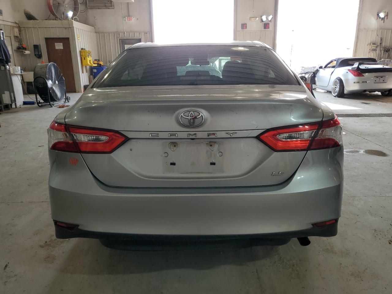 JTNB11HK1J3019637 2018 Toyota Camry L