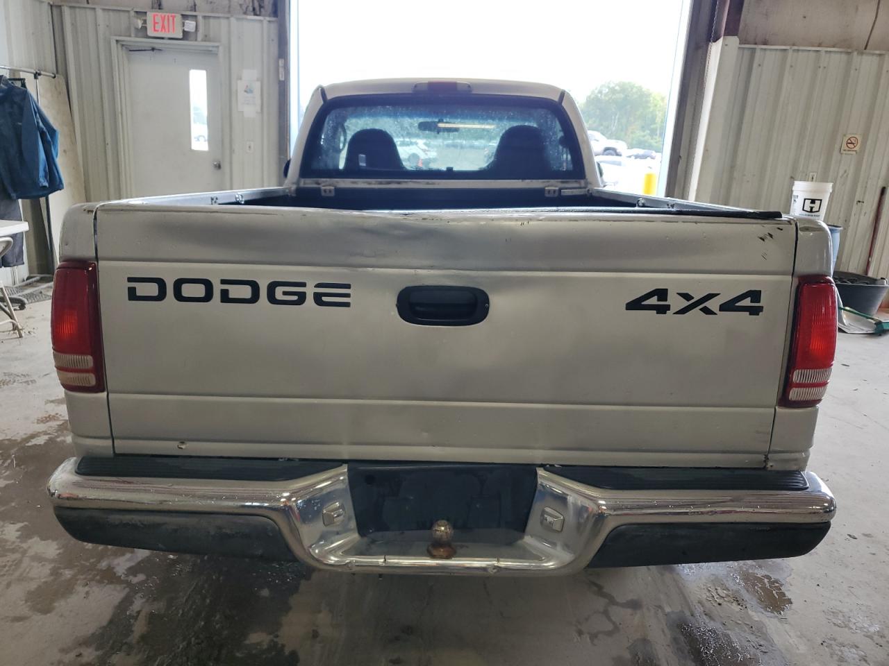 1B7GG26X01S320385 2001 Dodge Dakota