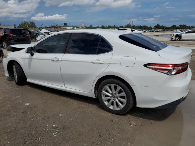  TOYOTA CAMRY 2019 Белый