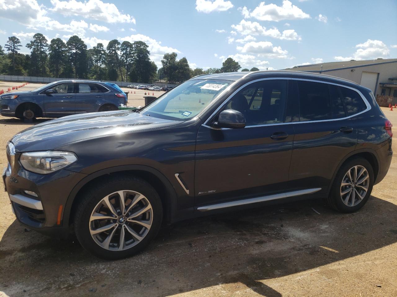 VIN 5UXTR9C50JLC78901 2018 BMW X3 no.1