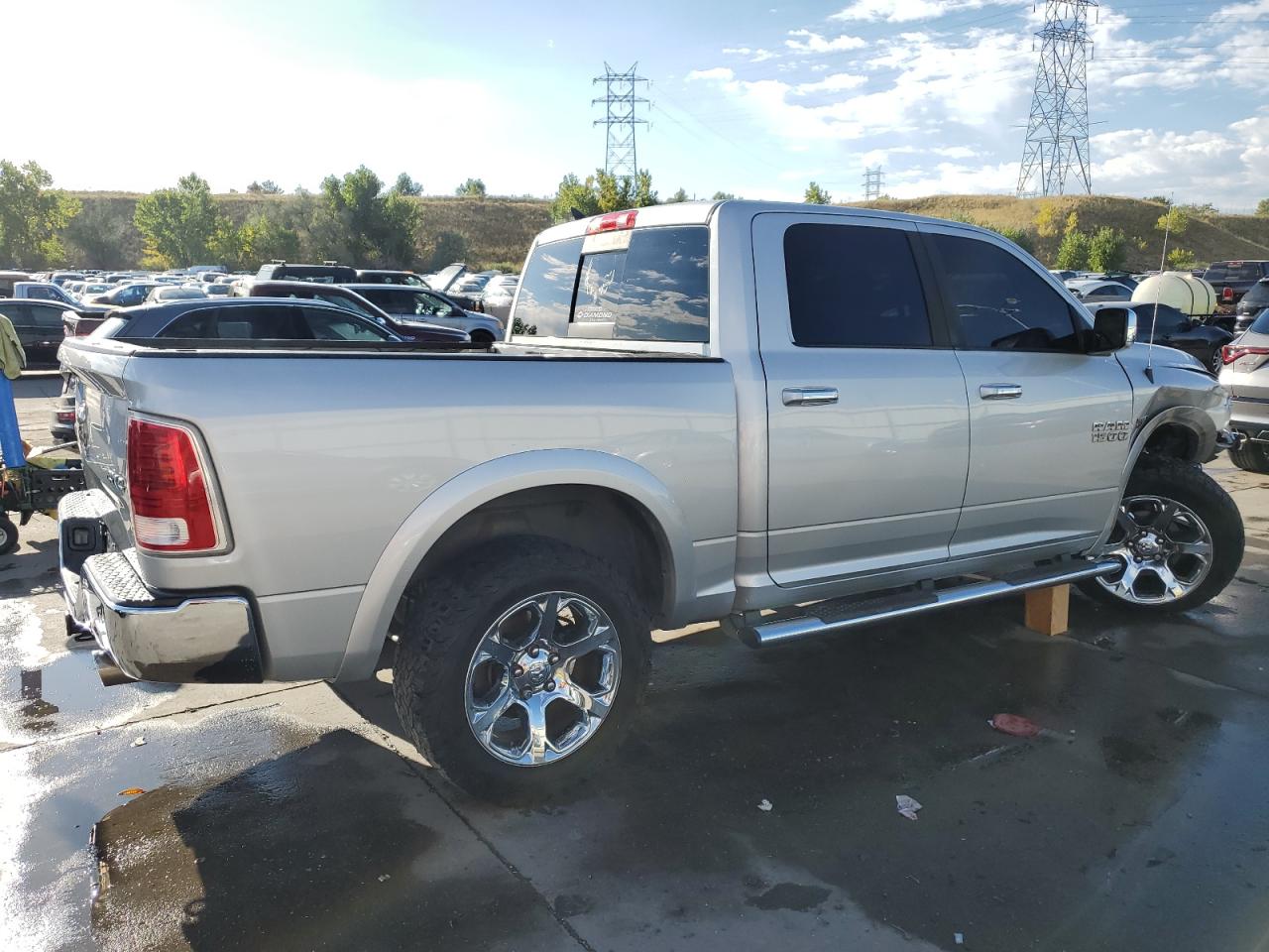 2016 RAM 1500 - Image 3