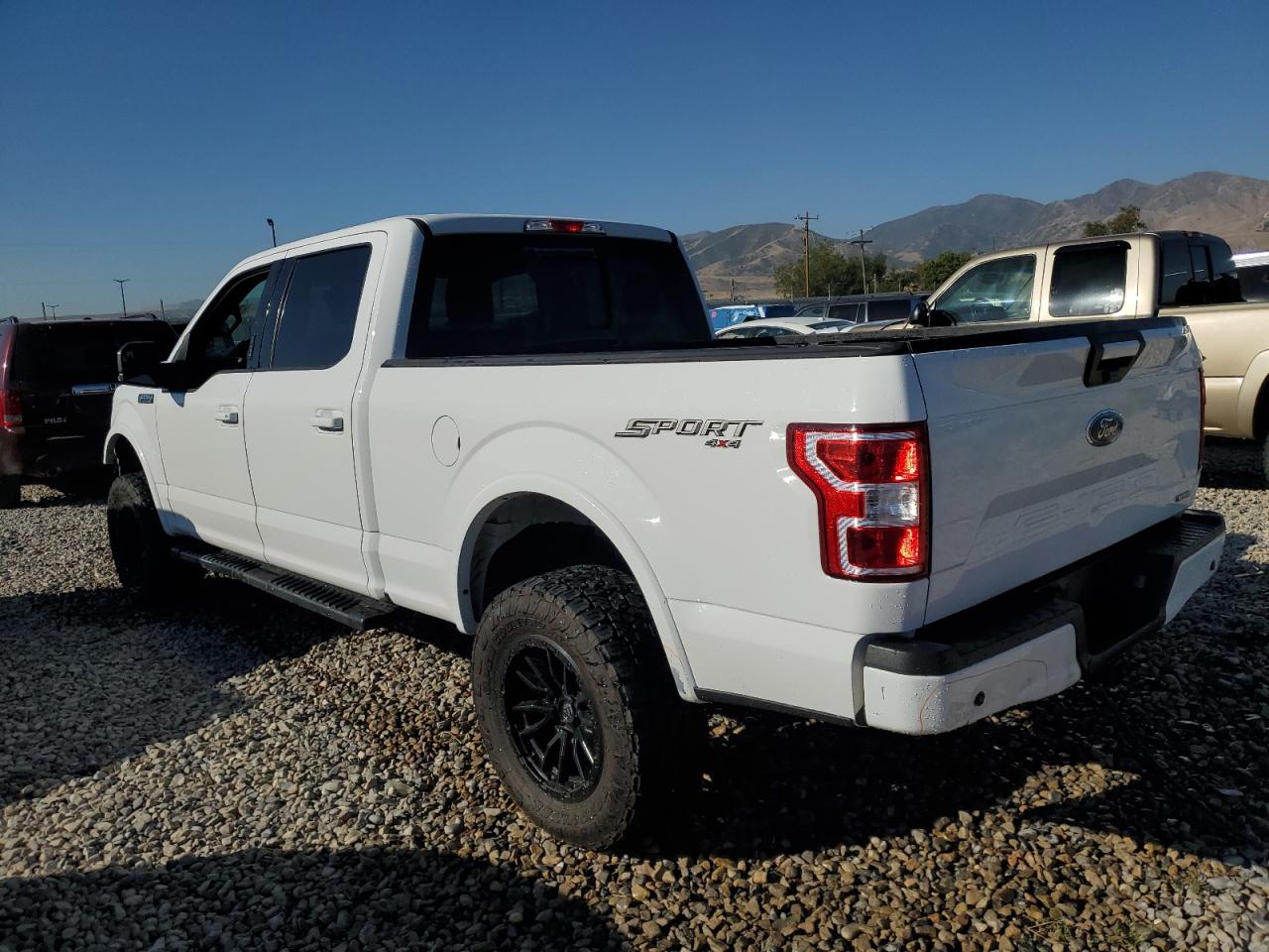 1FTFW1EG2JFA34427 2018 FORD F-150 - Image 2