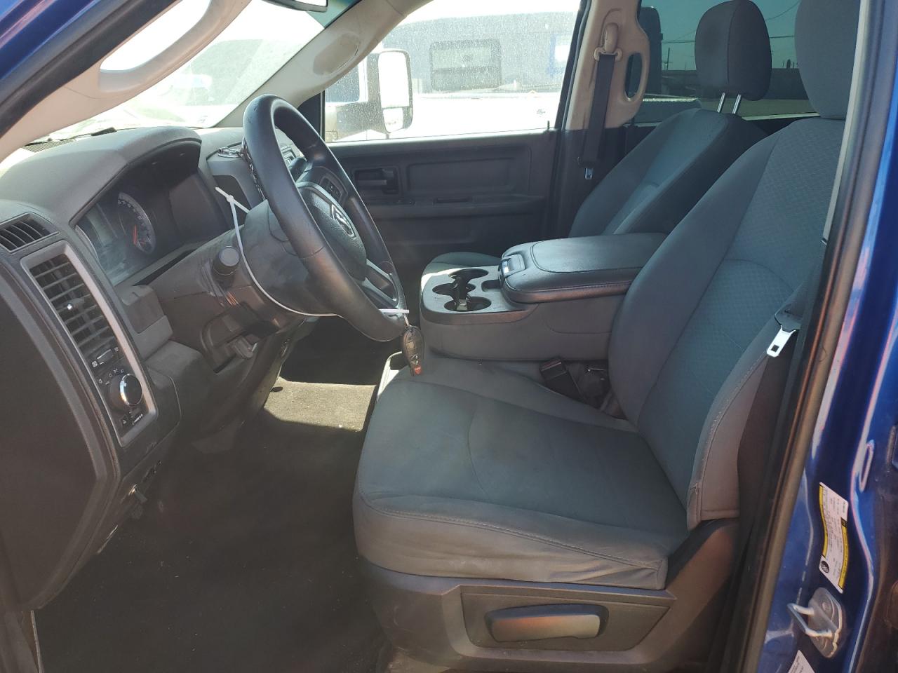 2014 Ram 3500 St VIN: 3C63RRGLXEG165782 Lot: 70338074