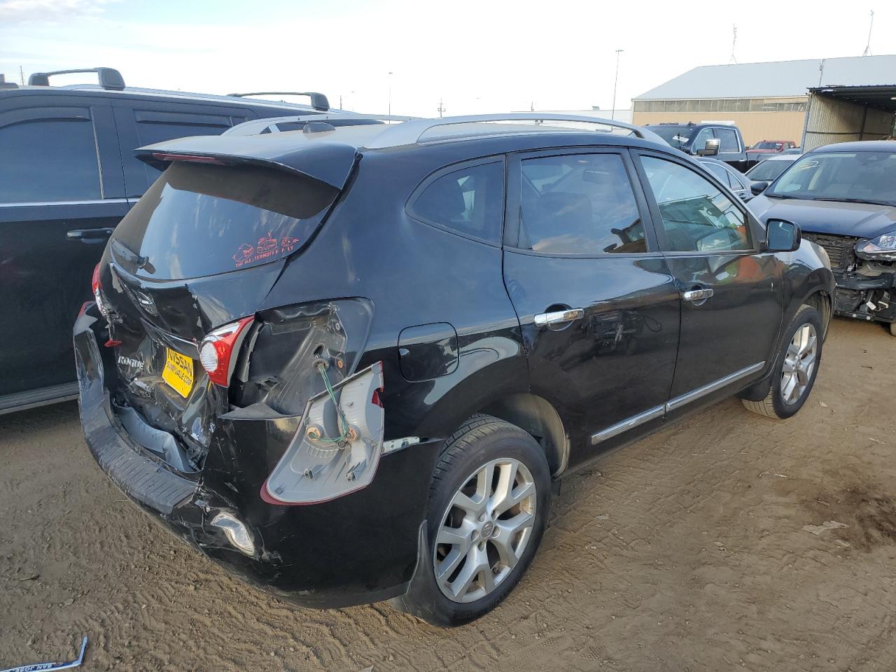 2011 Nissan Rogue - Image 3
