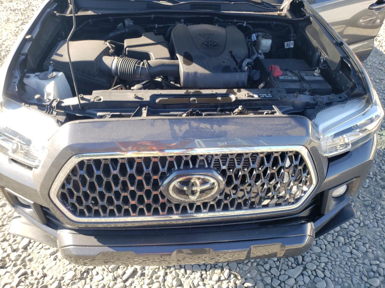 3TMCZ5AN1KM258697 2019 Toyota Tacoma Double Cab