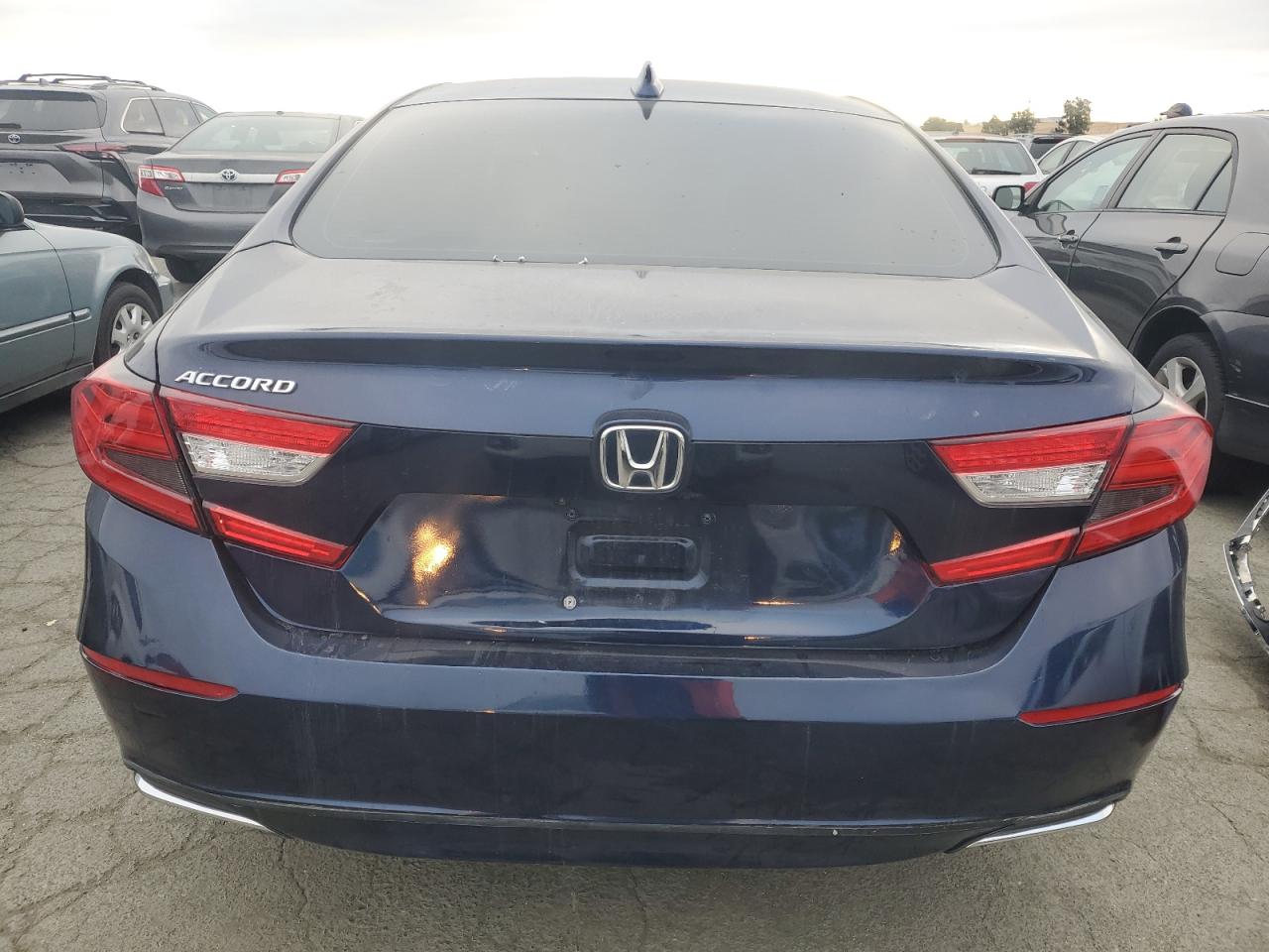 2019 Honda Accord Lx VIN: 1HGCV1F18KA109860 Lot: 70001014